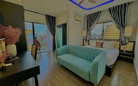 PHỐ CHỢ ĐÊM Villa